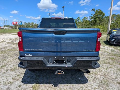 Used 2024 Chevrolet Silverado 2500 Custom w/ Custom Value Package AWD/4WD image 5