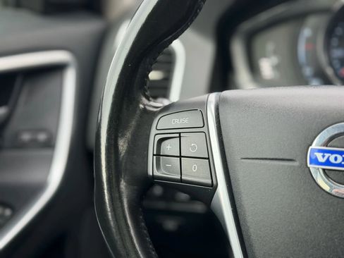 Used 2015 Volvo XC60 T5 image 32