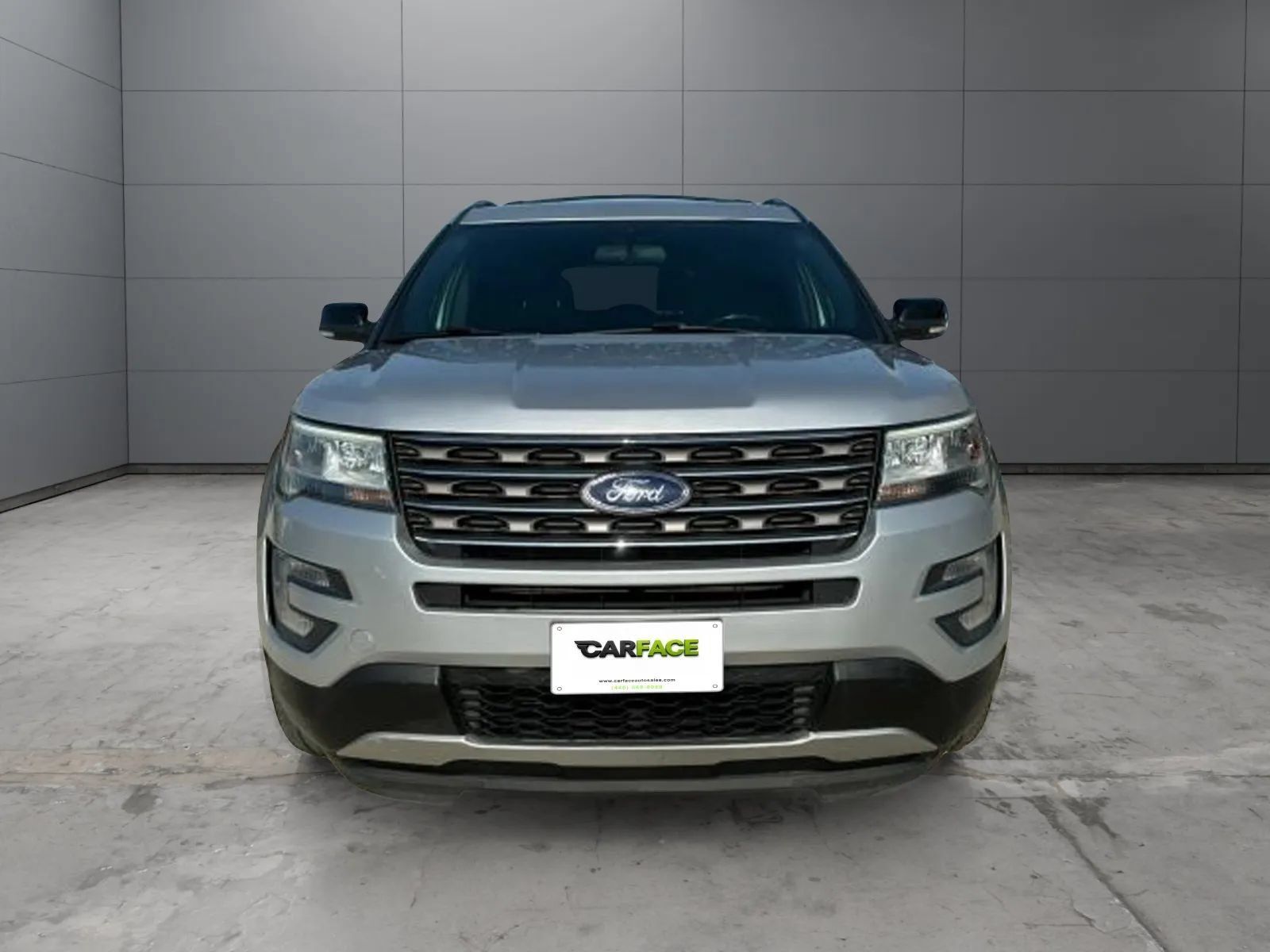 Used 2017 Ford Explorer XLT AWD/4WD image 2
