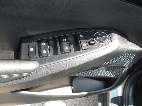Used 2024 Kia Seltos EX AWD/4WD image 15
