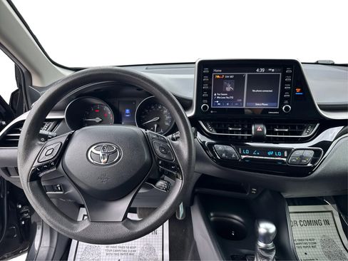 Used 2020 Toyota C-HR LE image 22