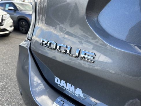 Used 2020 Nissan Rogue SV image 44