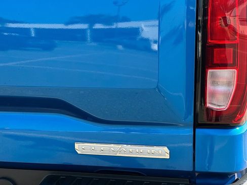 Used 2024 GMC Sierra 1500 Elevation image 31