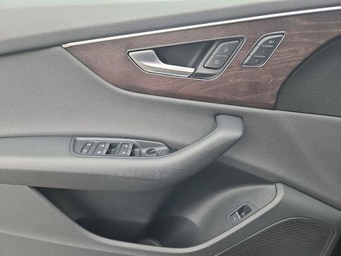 Used 2019 Audi Q8 Prestige image 14