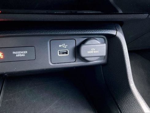 Used 2022 Honda Civic Sport image 32