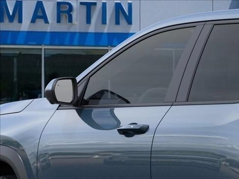New 2026 Chevrolet Equinox LT w/ Safety and Technology Package FWD image 12