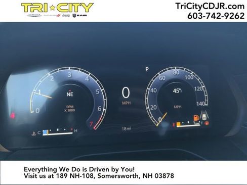 New 2025 Jeep Grand Cherokee Limited image 15