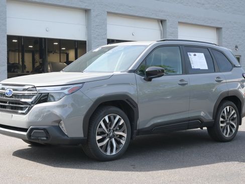 Certified 2026 Subaru Forester Touring w/ Touring Package AWD/4WD image 5