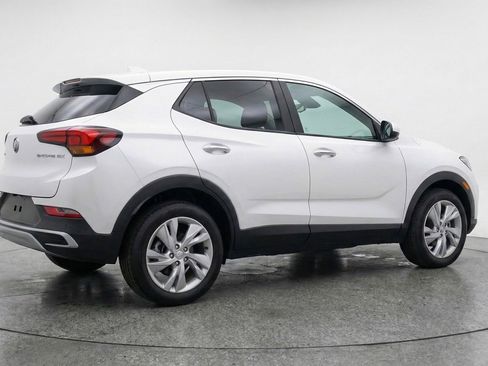 Used 2025 Buick Encore GX Preferred FWD image 9