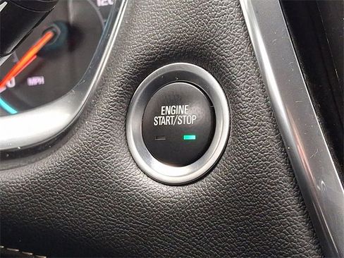 Used 2023 Chevrolet Traverse LT image 22