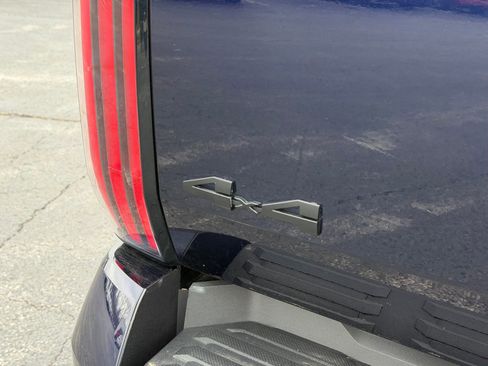 Used 2023 Toyota Tundra Platinum image 34