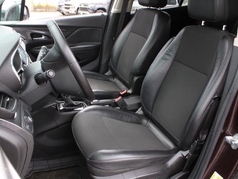 Used 2017 Buick Encore Preferred FWD image 17
