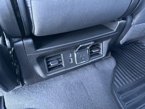 Certified 2022 Chevrolet Silverado 1500 LT image 21