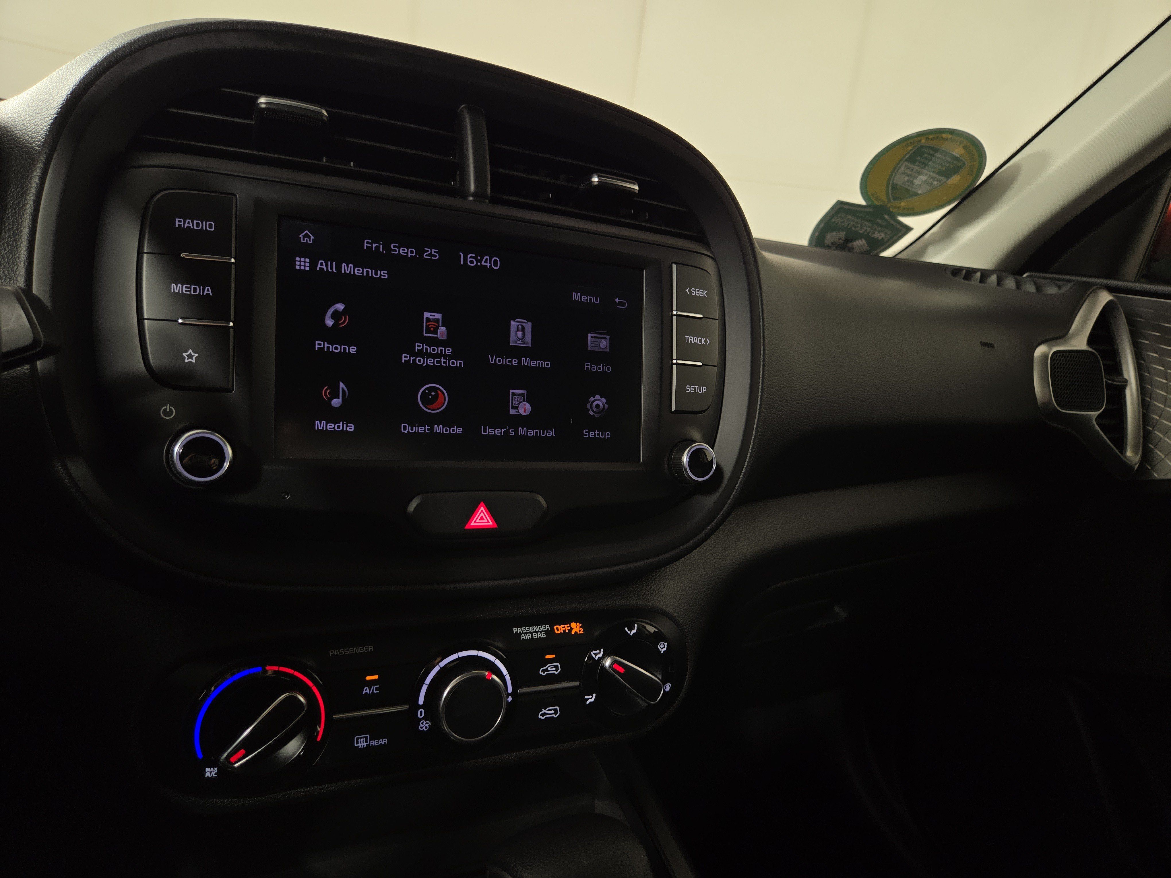 Used 2024 Kia Soul LX w/ Option Group 015 FWD image 22