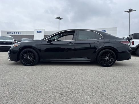 Used 2023 Toyota Camry XSE image 2