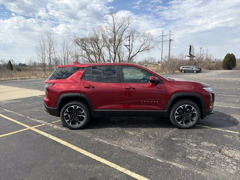 New 2026 Chevrolet Equinox LT image 4