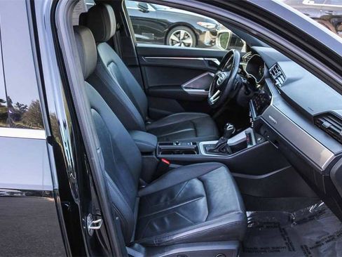 Used 2022 Audi Q3 2.0T Premium w/ Convenience Package image 16