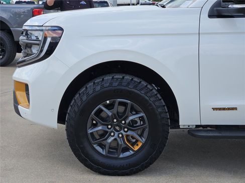 New 2025 Ford Expedition Tremor image 6