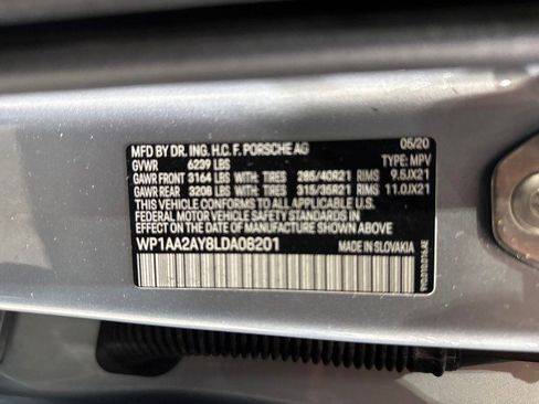 Used 2020 Porsche Cayenne image 92