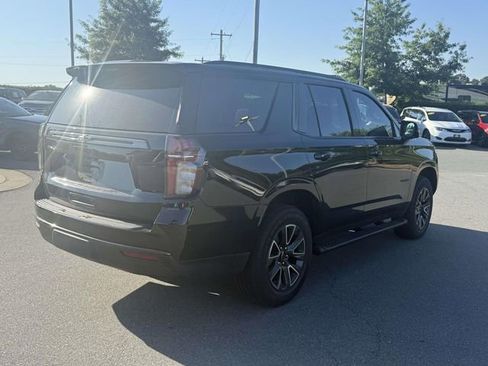 Used 2021 Chevrolet Tahoe Z71 w/ Luxury Package AWD/4WD image 8