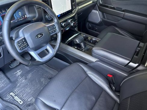 Used 2025 Ford F150 Lariat w/ Equipment Group 501A Mid AWD/4WD image 9