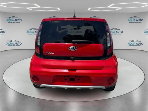 Used 2019 Kia Soul + FWD image 6