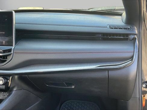 Used 2024 Jeep Compass Trailhawk image 20