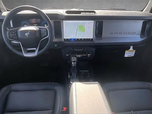 New 2025 Ford Bronco Outer Banks image 4