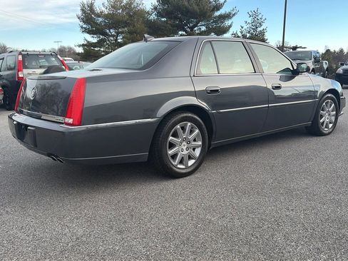 Used 2010 Cadillac DTS Premium image 12
