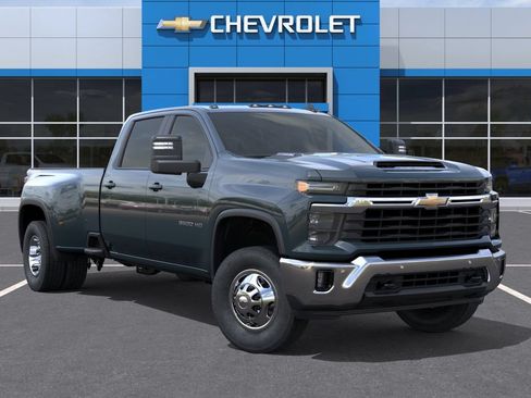 New 2026 Chevrolet Silverado 3500 LT w/ All Star Edition AWD/4WD image 2