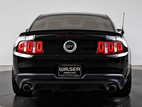 Used 2012 Ford Mustang GT Premium w/ Electronics Pkg RWD image 7