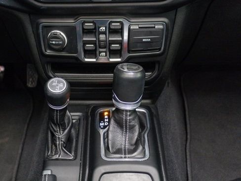 Certified 2021 Jeep Wrangler Unlimited Sahara image 18