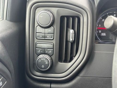 Used 2020 Chevrolet Silverado 1500 Custom w/ Custom Value Package AWD/4WD image 22
