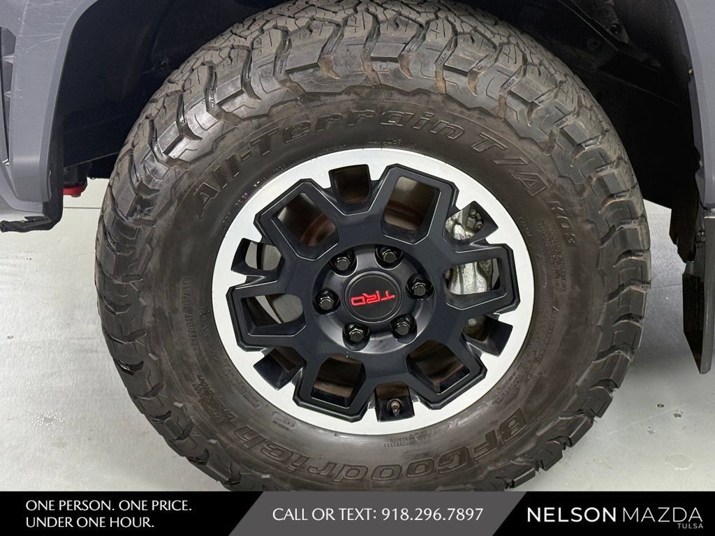 Used 2024 Toyota Tacoma TRD Sport AWD/4WD image 12