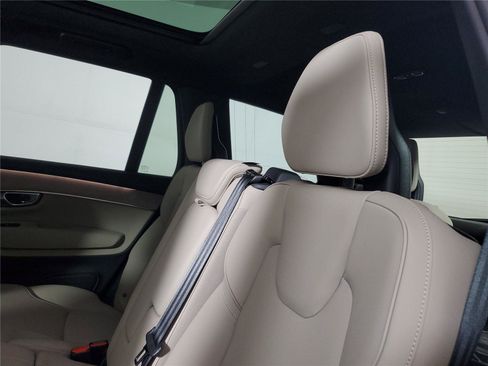 Certified 2026 Volvo XC90 B6 Plus w/ Protection Package Premier AWD/4WD image 13
