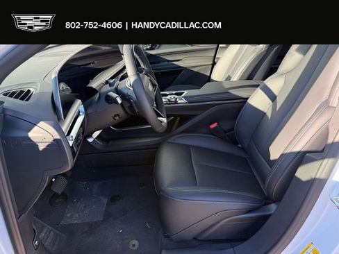 New 2026 Cadillac Lyriq Luxury image 11