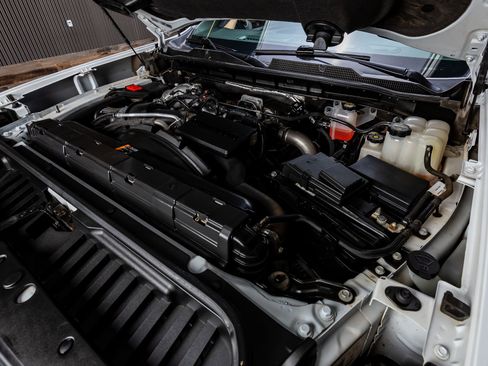 Used 2024 Chevrolet Silverado 2500 Custom w/ Custom Value Package image 38