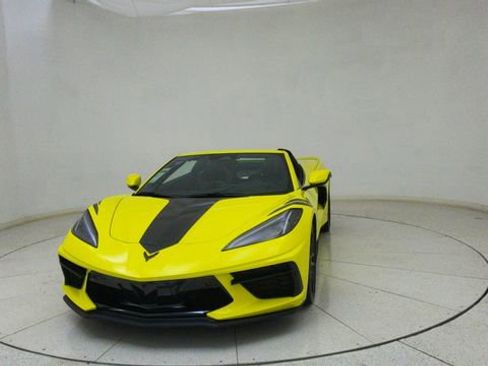 Used 2024 Chevrolet Corvette Stingray Premium Conv w/ Z51 Performance Package image 61