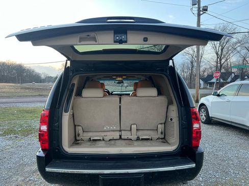 Used 2011 Chevrolet Tahoe LTZ image 8