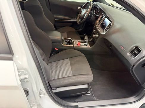 Used 2022 Dodge Charger Scat Pack w/ Dynamics Package image 35