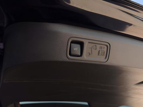 Used 2024 Lincoln Navigator L Reserve image 36