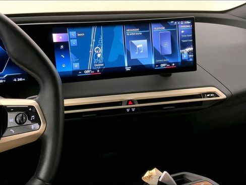 Certified 2023 BMW iX xDrive50 w/ Premium Package AWD/4WD image 5