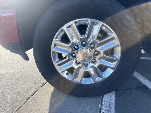 Used 2024 Chevrolet Silverado 3500 High Country w/ High Country Premium Package image 11