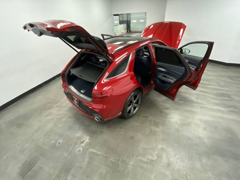 Used 2023 Genesis GV70 2.5T w/ Sport Prestige Package image 55