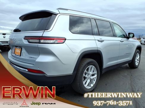 Used 2023 Jeep Grand Cherokee L Laredo image 7