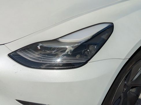 Used 2023 Tesla Model 3 Standard Range image 5