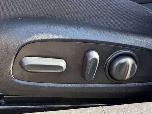 Used 2024 Chevrolet Malibu LT image 28