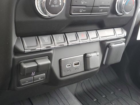 New 2026 GMC Sierra 2500 Pro w/ Convenience Package image 22