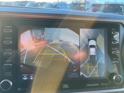 Used 2022 Toyota Tacoma Limited image 25