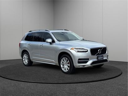 Used 2016 Volvo XC90 T6 Momentum w/ Momentum Plus Package